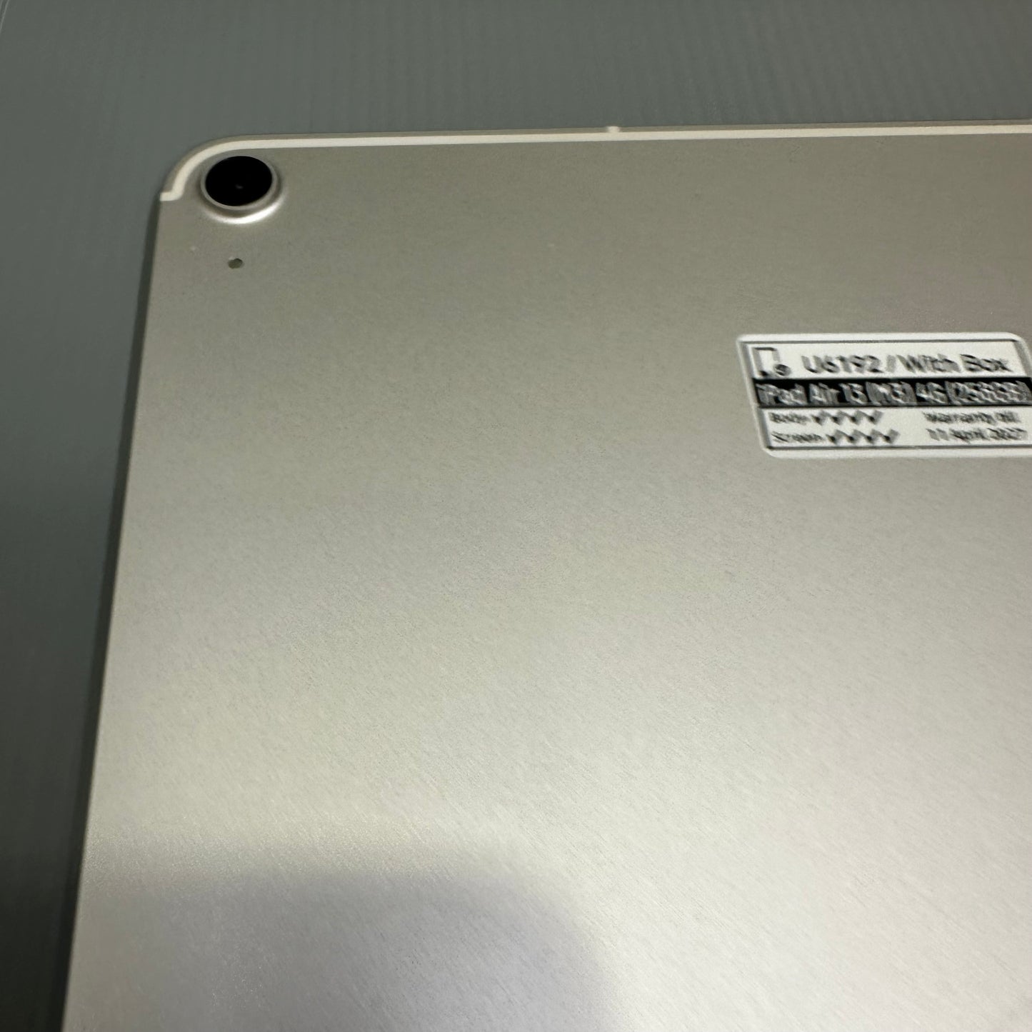 Apple iPad Air 13 (M3) 5G (256GB) - #U6192/Pre-Owned