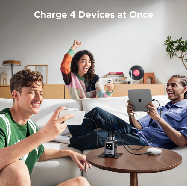 UGREEN 100W Uno RG 4-Port Robot GAN Fast Charger - X688