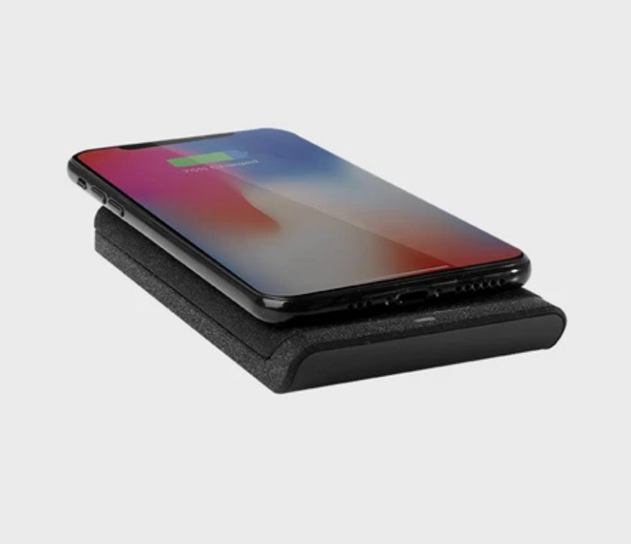 Uniq Vertex Duo Wireless Charger
