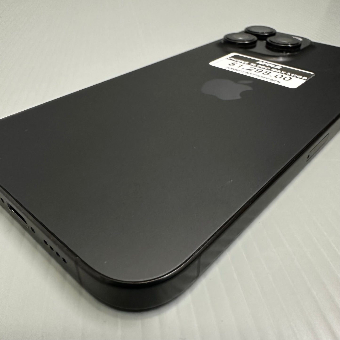 Apple iPhone 16 Pro Max (512GB) - #U6301/Pre-Owned