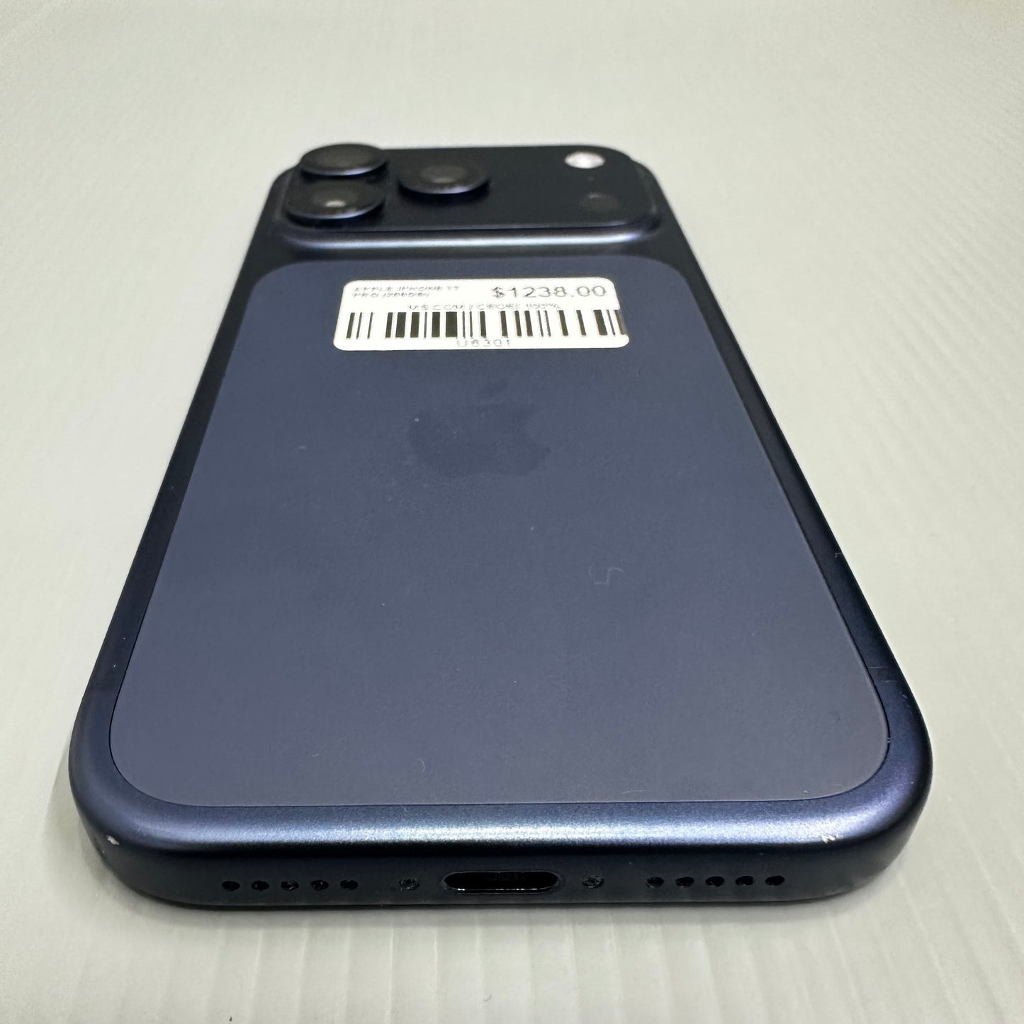 Apple iPhone 17 Pro (256GB) - #U6303/Pre-Owned