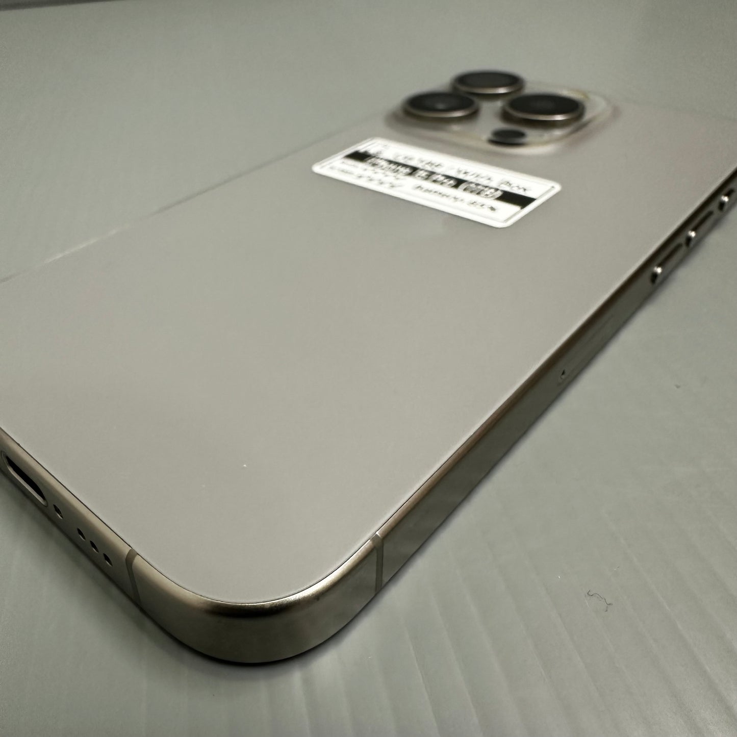 Apple iPhone 15 Pro (1TB) - #U6188/Pre-Owned