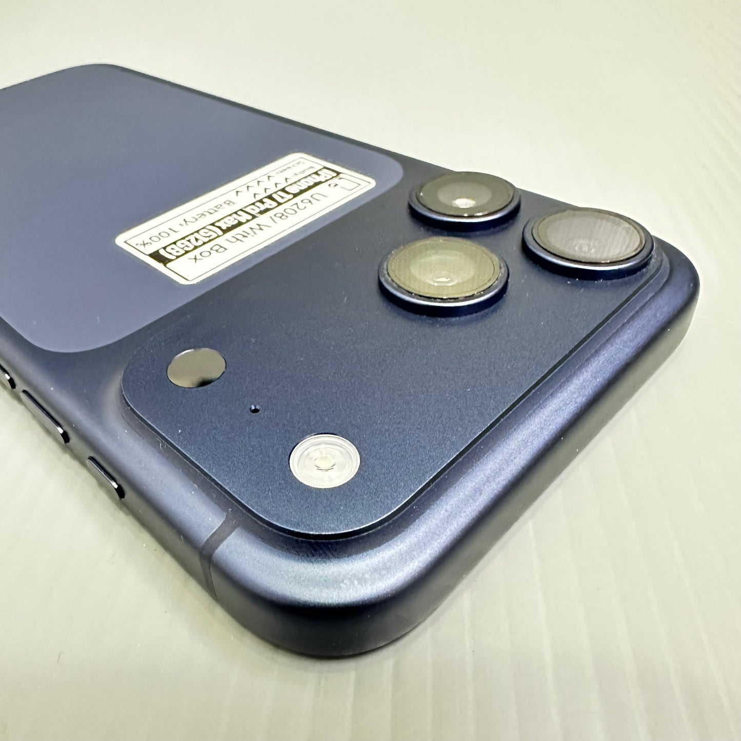 Apple iPhone 17 Pro Max (512GB) - #U6208/Pre-Owned