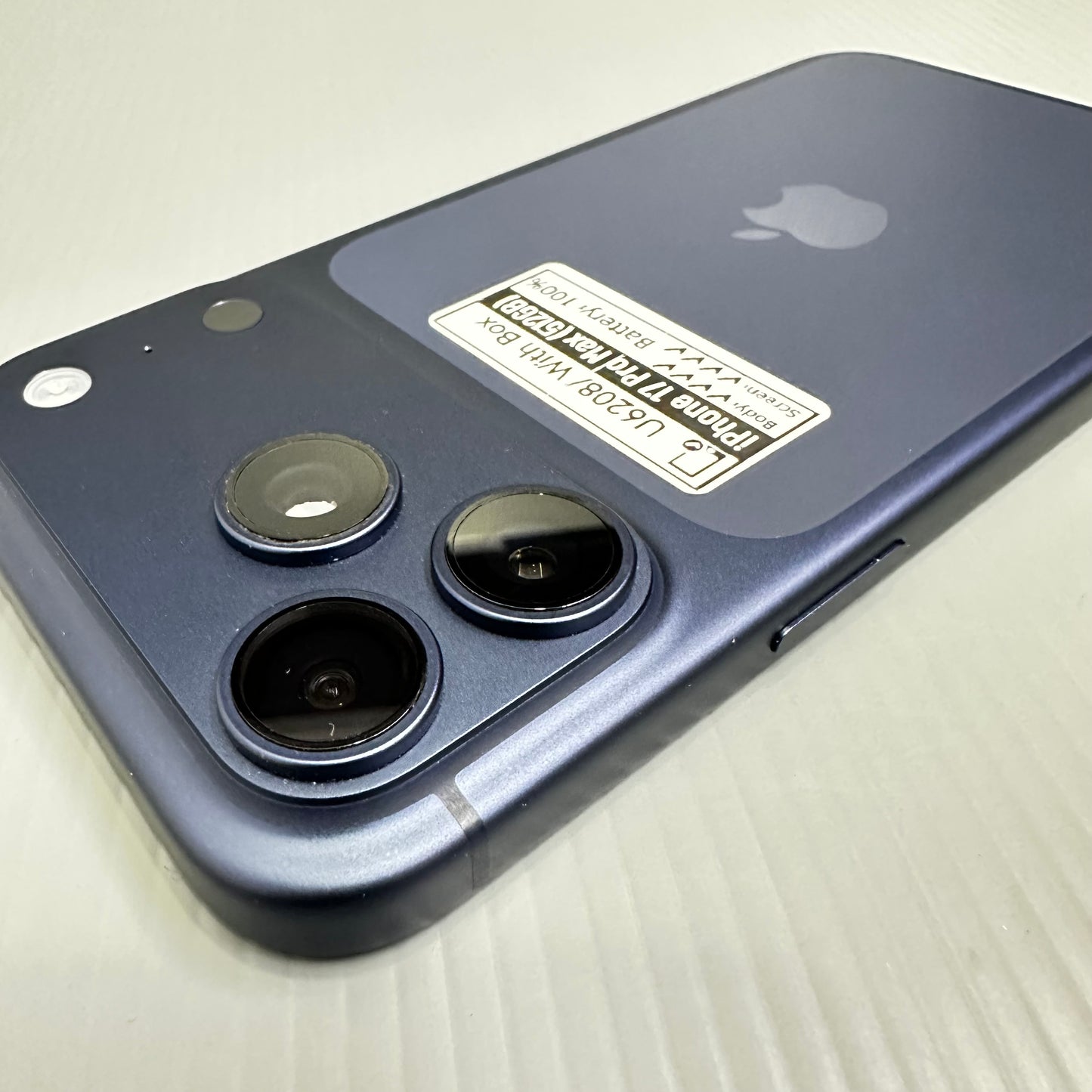 Apple iPhone 17 Pro Max (512GB) - #U6208/Pre-Owned